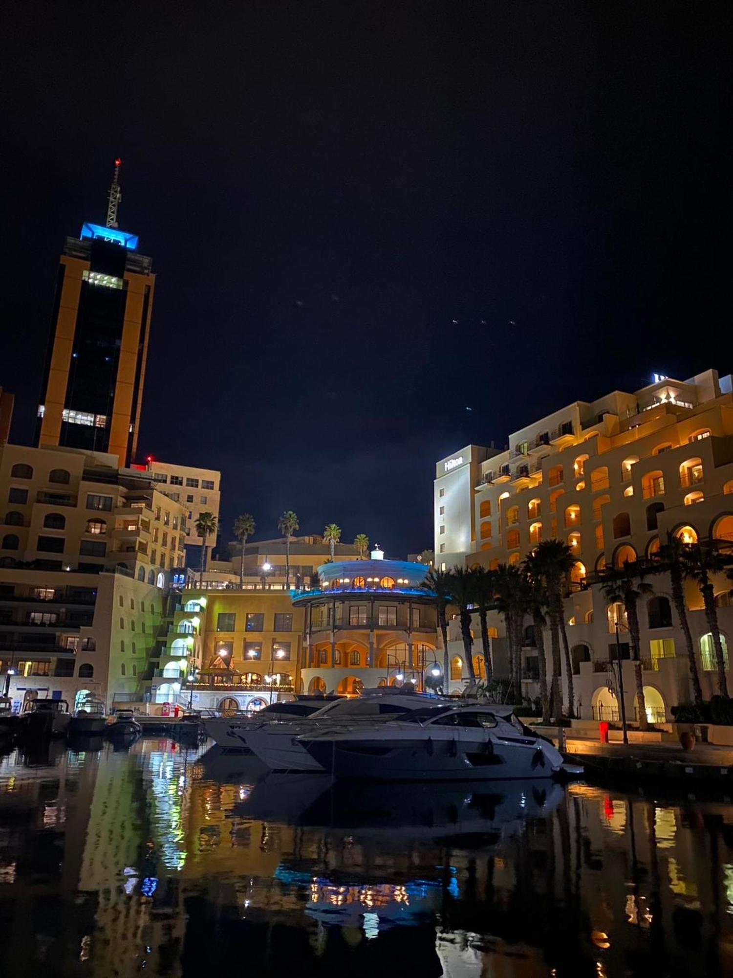 Tigne Sliema Three Bedrooms Apartment Екстер'єр фото
