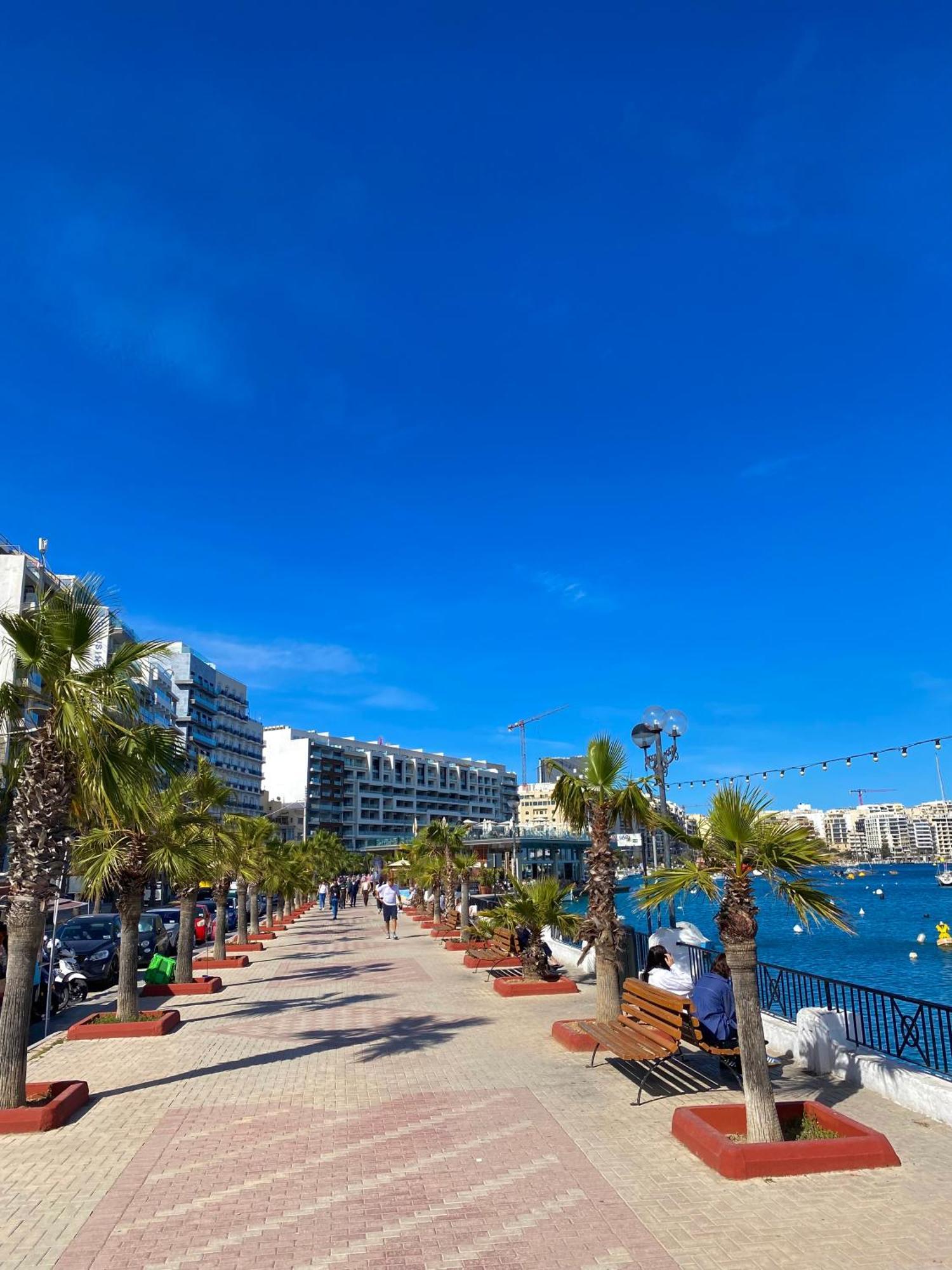 Tigne Sliema Three Bedrooms Apartment Екстер'єр фото