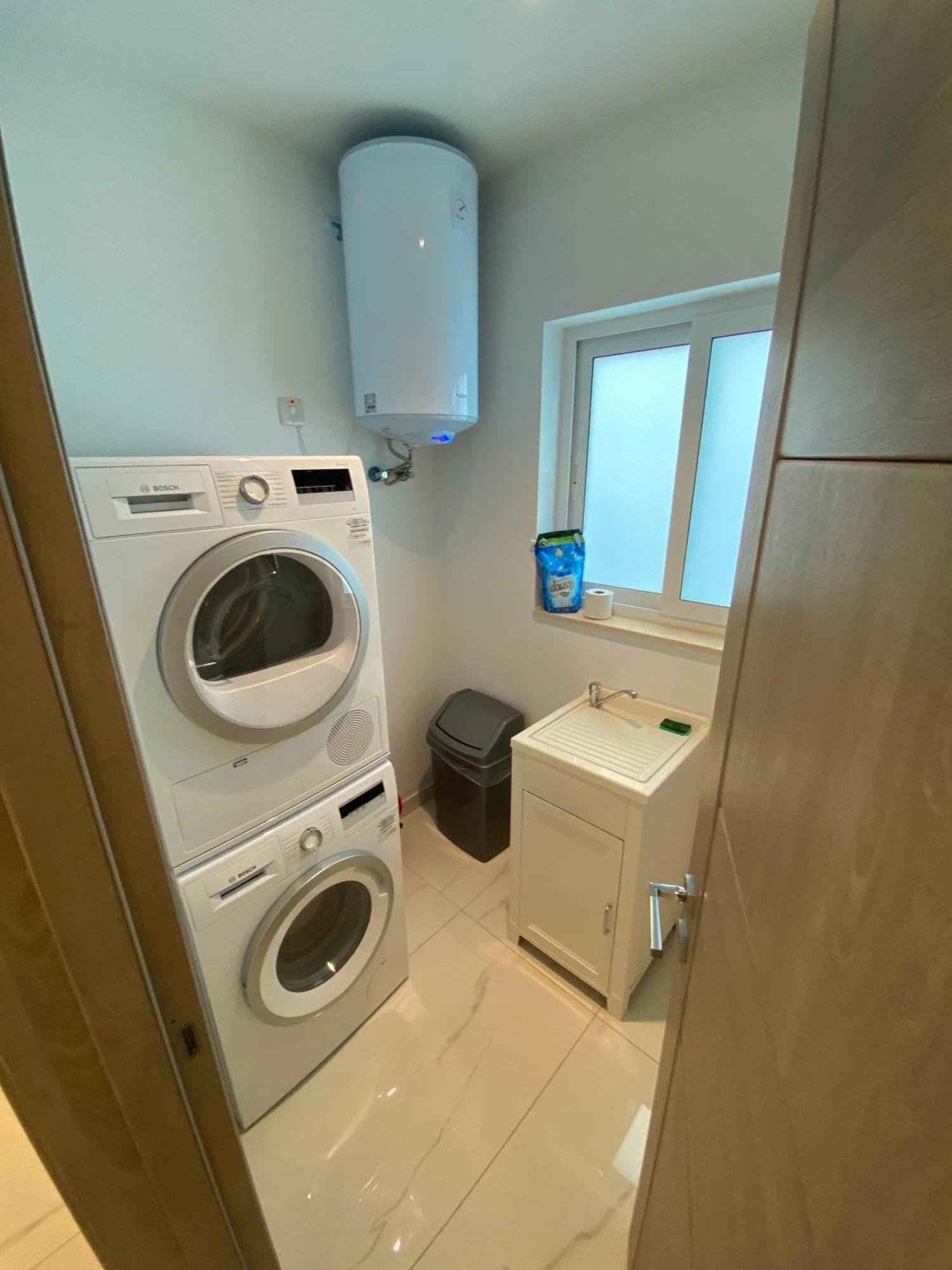 Tigne Sliema Three Bedrooms Apartment Екстер'єр фото