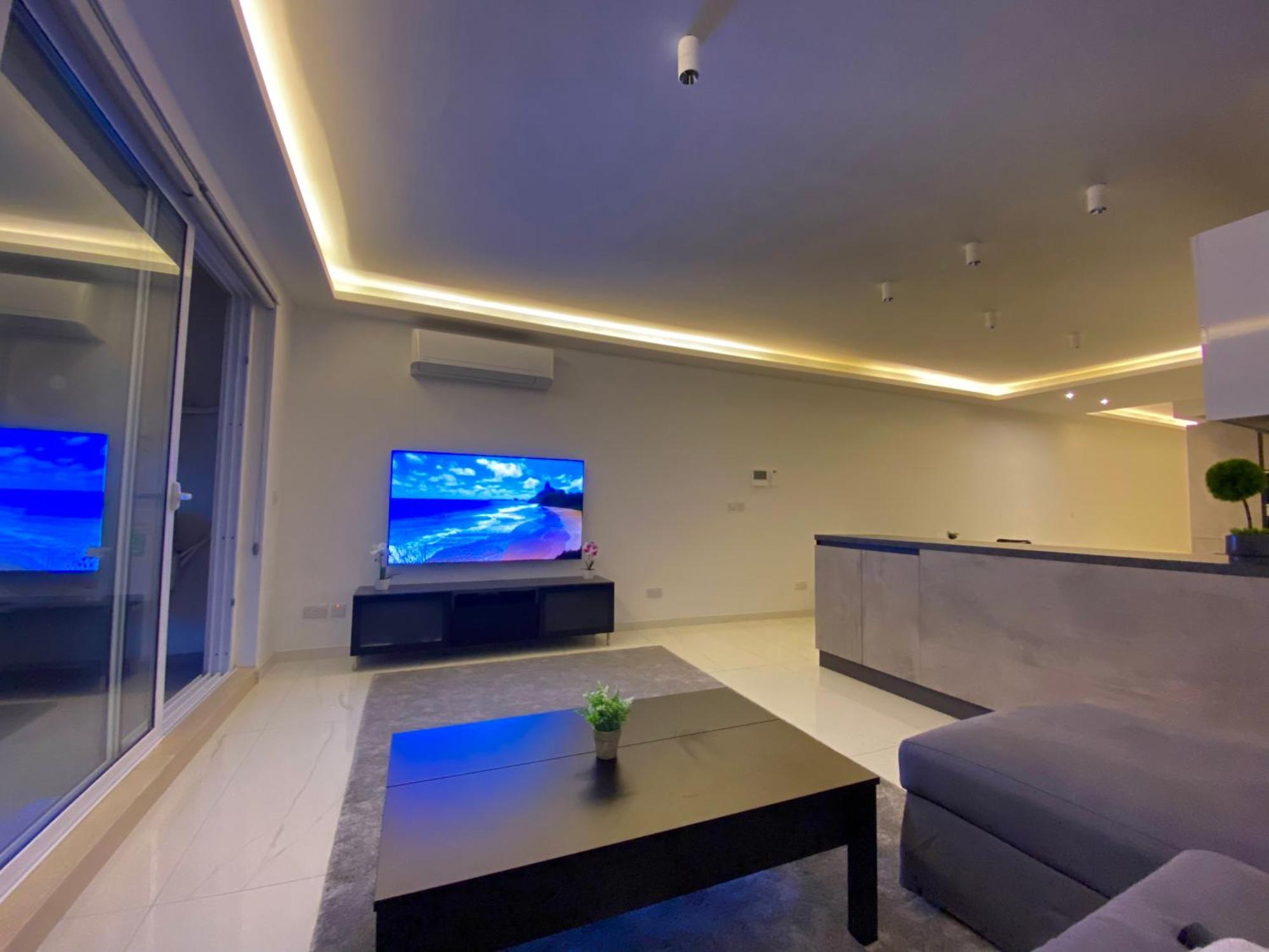 Tigne Sliema Three Bedrooms Apartment Екстер'єр фото